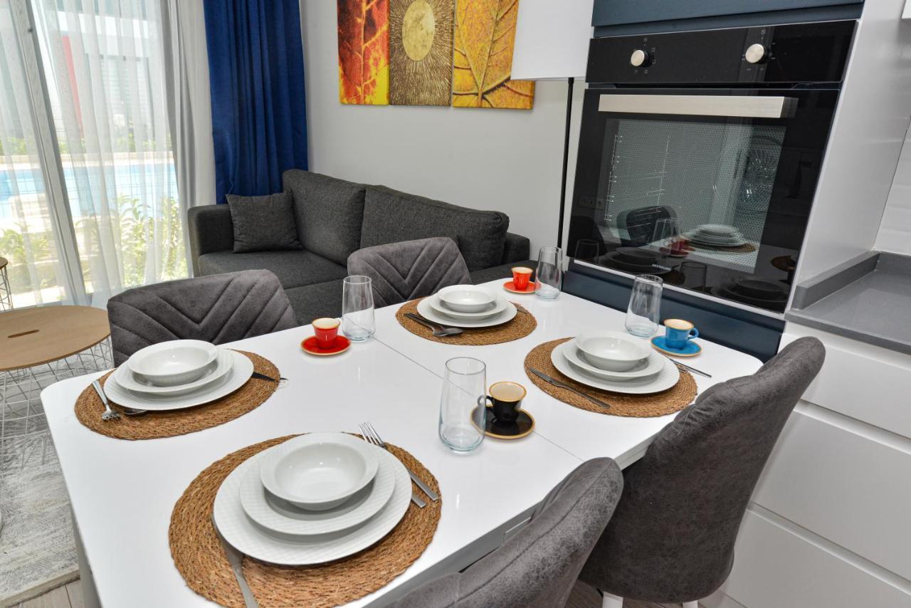 C Suites Antalia Airport Екстер'єр фото