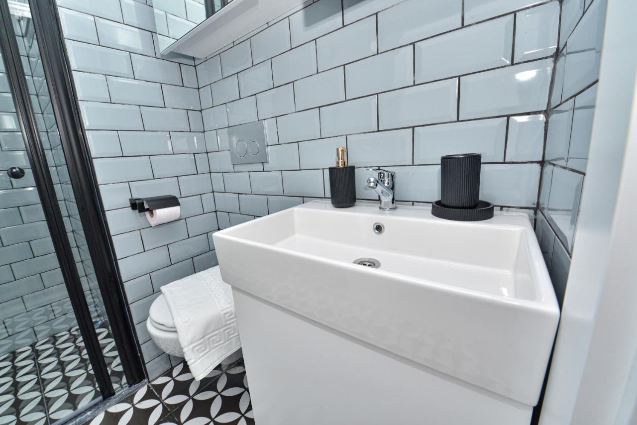 C Suites Antalia Airport Екстер'єр фото