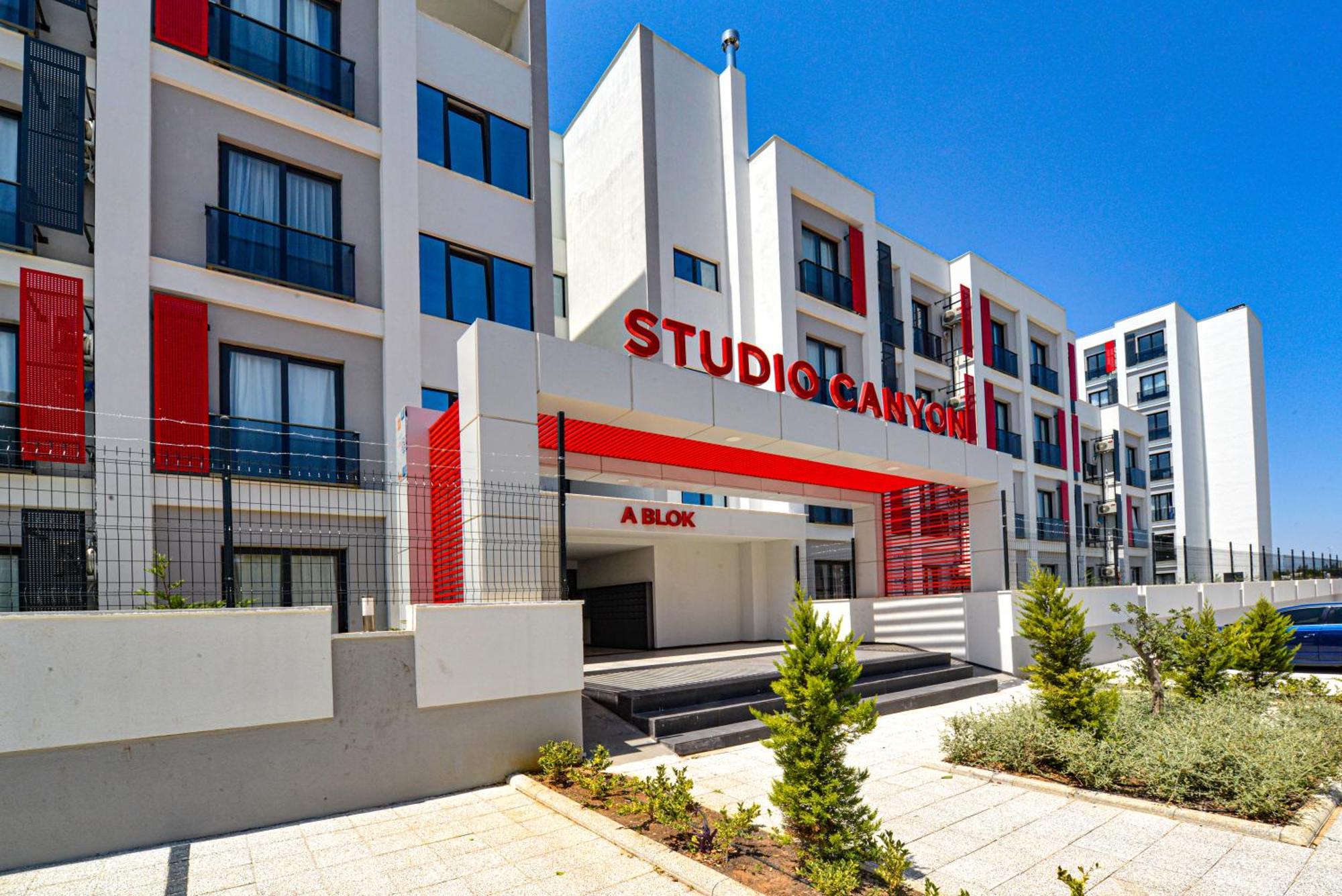 C Suites Antalia Airport Екстер'єр фото