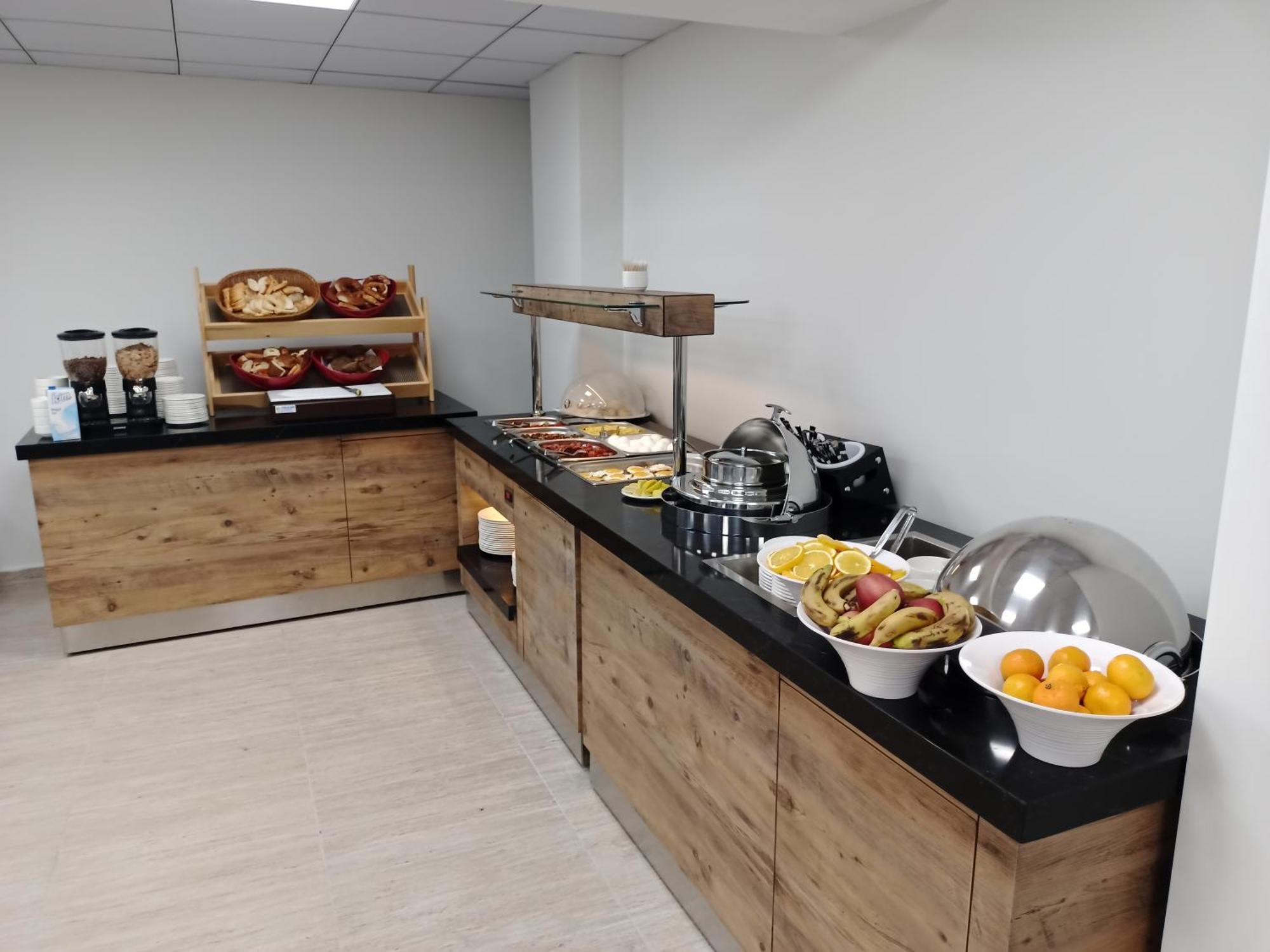 C Suites Antalia Airport Екстер'єр фото