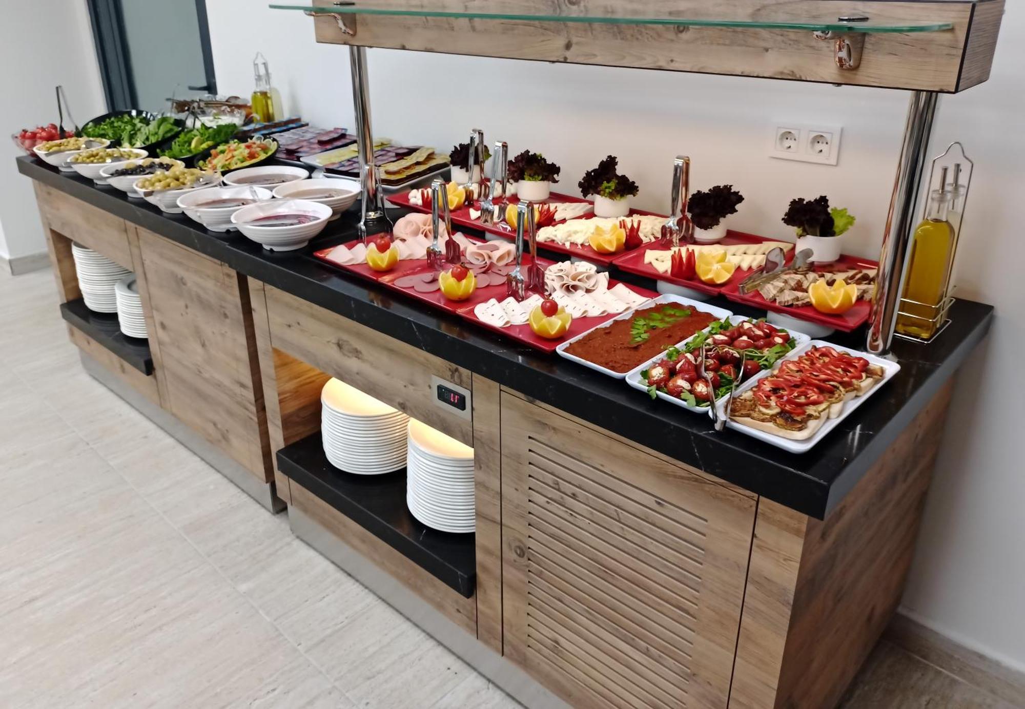 C Suites Antalia Airport Екстер'єр фото